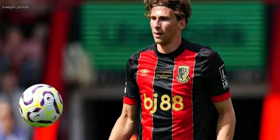 Главный тренер «Борнмута» прокомментировал переход Забарного в «Пари Сен-Жермен»