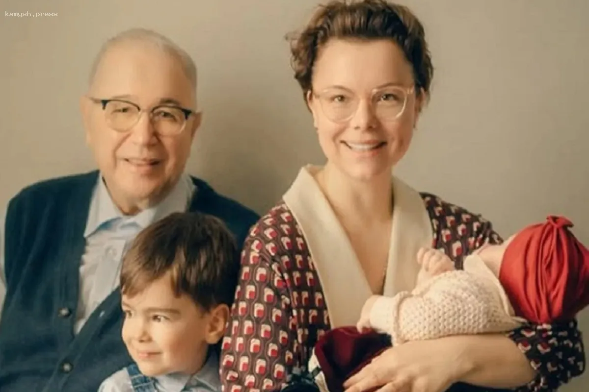 Евгений Петросян прокомментировал призыв Славы оставить «швабру-жену»