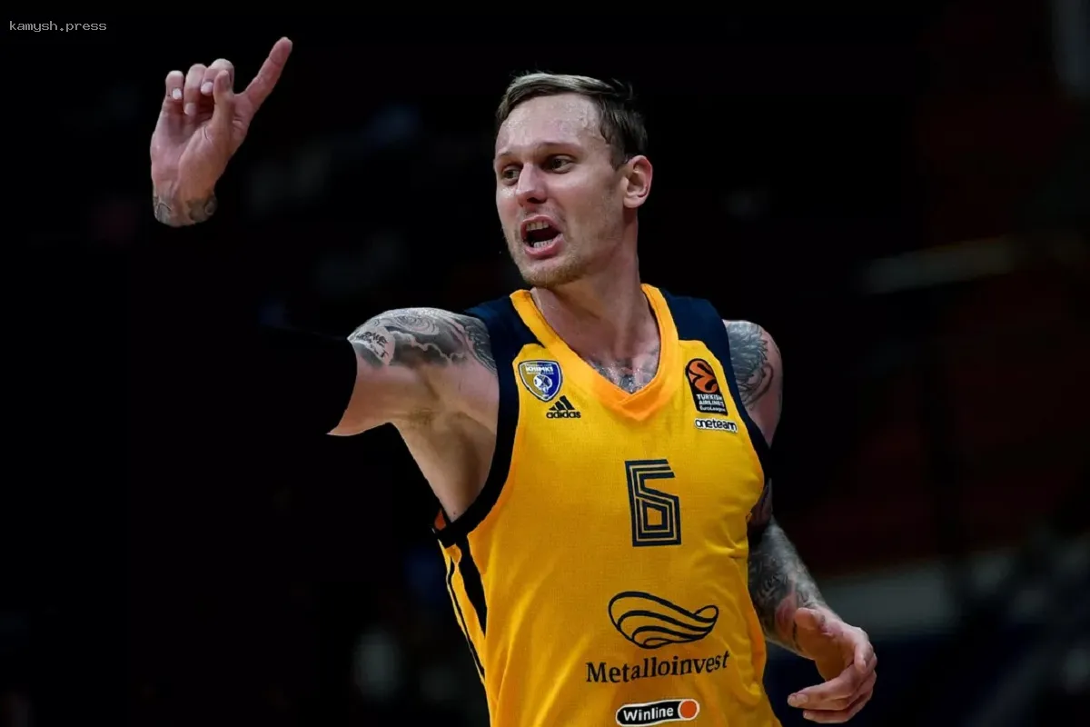 Все исчезло: Отец Яниса Тиммы рассказал о загадочном исчезновении вещей сына