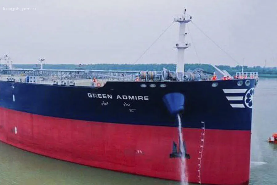 Эстония утверждает, что Россия задержала танкер Green Admire у порта Силламяэ