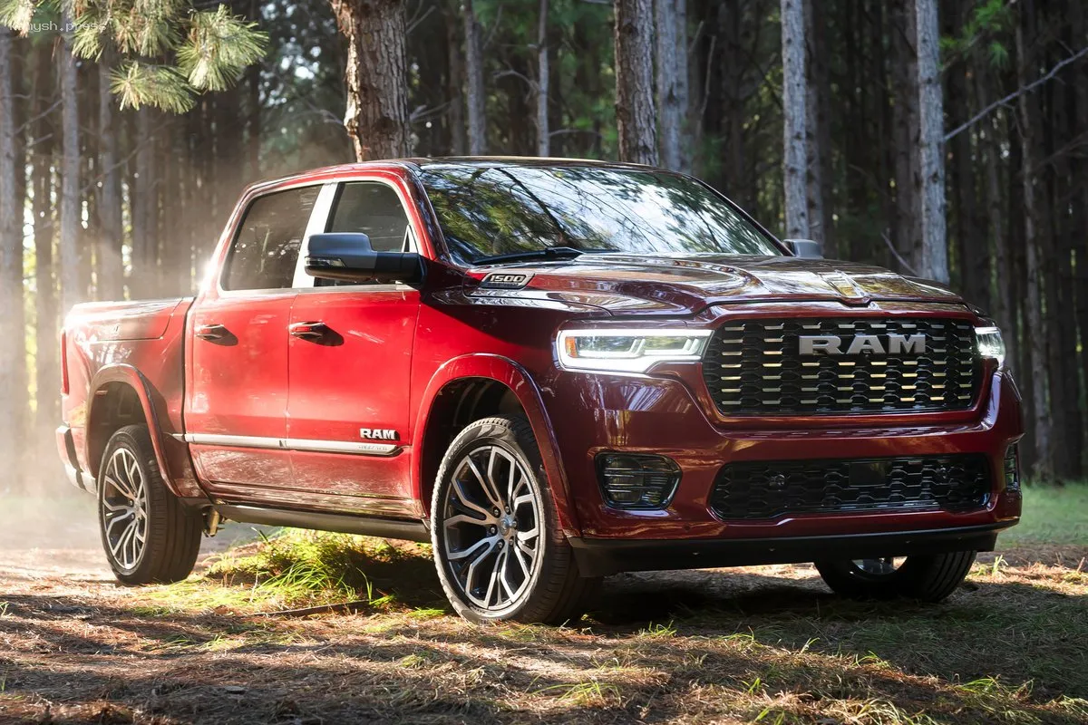 Пикап RAM 1500 2025 года представлен в версии Express