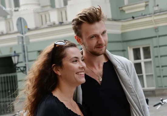 Нашла мужа в «младшем брате». Удивительная судьба «сериальной» звезды Янины Соколовской