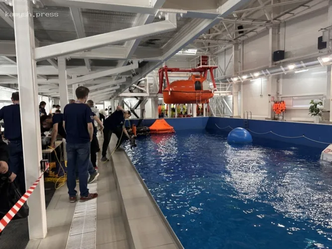 В Астраханской области стартовал Кубок России по подводным роботам с участием 11 команд