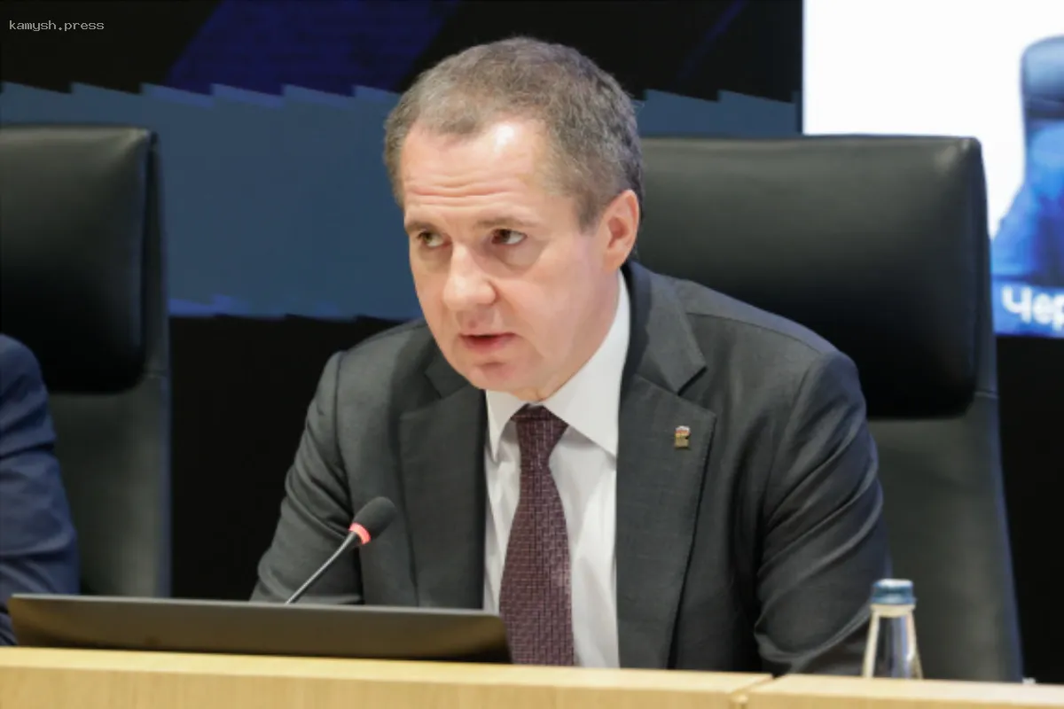 Губернатор Вячеслав Гладков: Жители Краснояружского и Ракитянского районов получат выплаты в размере 15 тысяч рублей