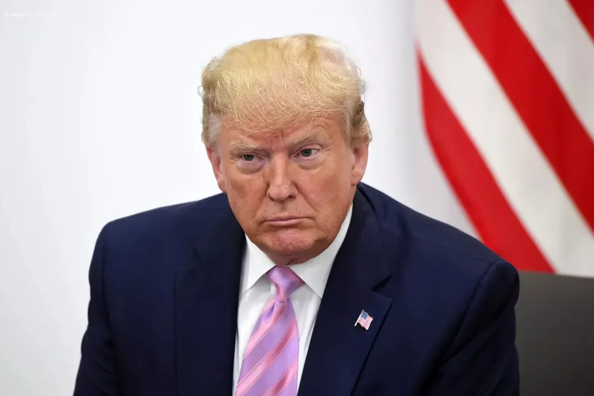 Трамп раскритиковал репортера за вопрос о подарке от Катара