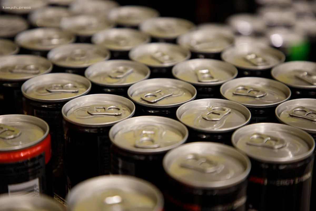 В Новосибирской области ужесточили запреты на продажу энергетиков