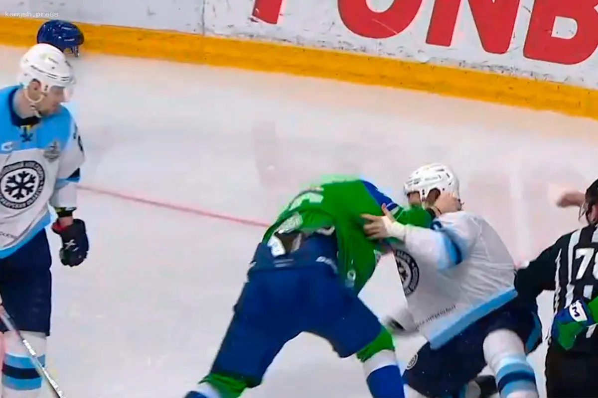 Шелдон Ремпал и Тревор Мерфи устроили драку в плей-офф матча