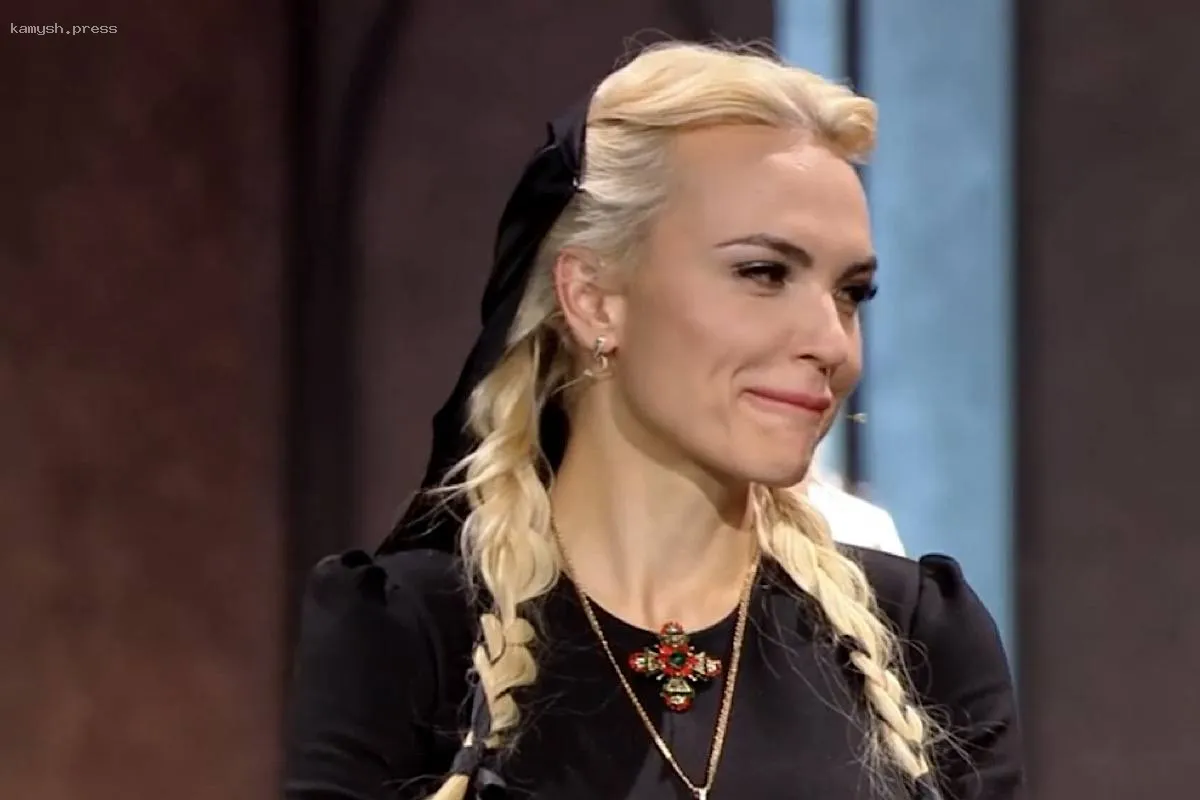 Виктория Комахина, участница «Битвы экстрасенсов», стала мамой в третий раз