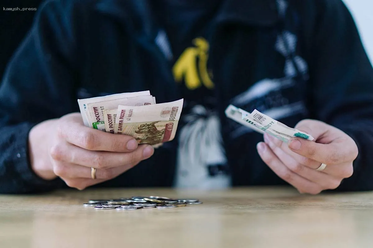 Каждый третий житель Петербурга создает финансовую подушку на случай непредвиденных ситуаций