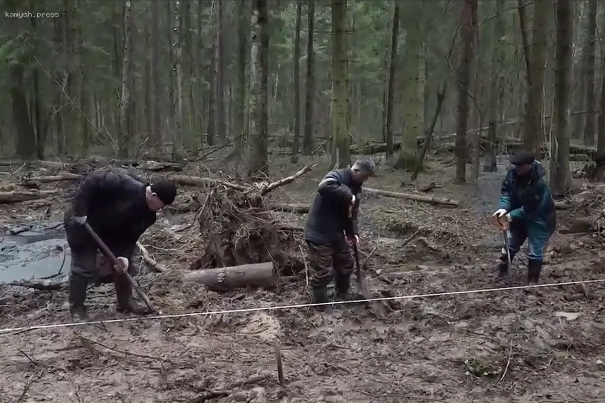 В Пушкинском округе Правдинского меняют аварийный водопровод