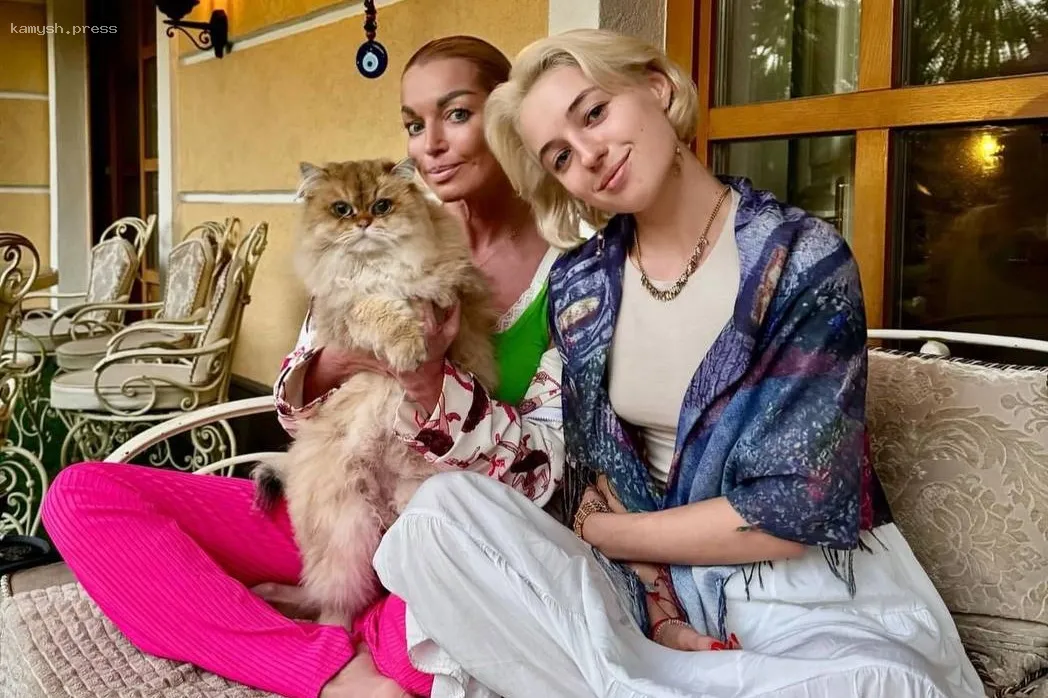 Свадьбы не будет. Почему дочь Волочковой отменила торжество за неделю до бракосочетания