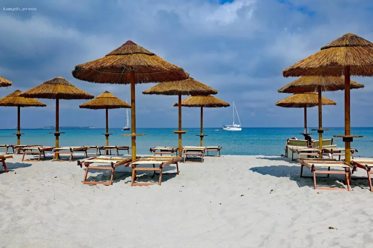 На пляже Сардинии установят лимит на количество отдыхающих