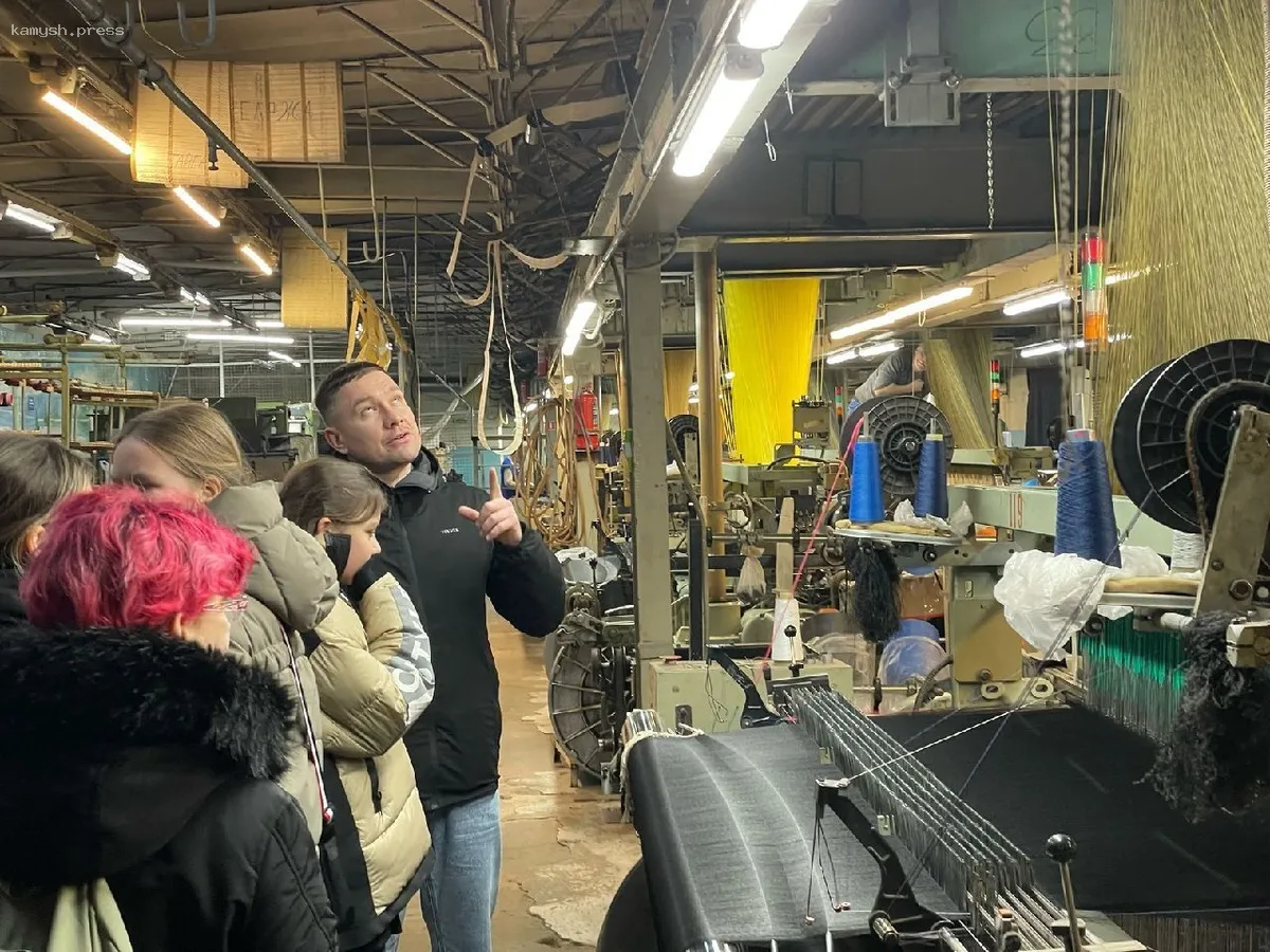 Ученики Пушкинского округа посетили завод «Ивантеевский Элеватормельмаш» в рамках экскурсии