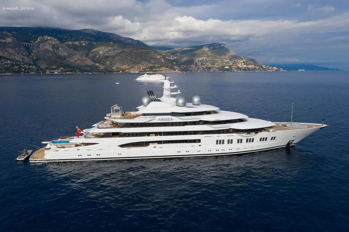 The Sunday Times: Яхты российских бизнесменов отслеживают британские подводные лодки