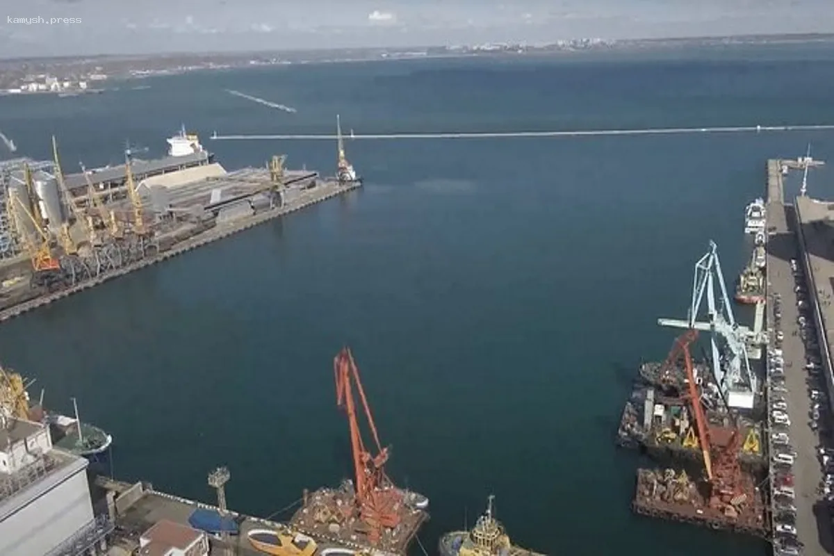 В одесский порт прибыла новая партия вооружений и ракет из западных стран