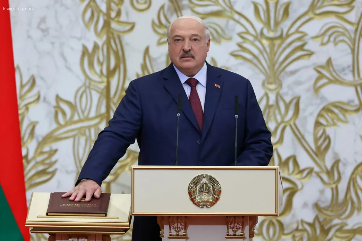 Лукашенко признал, что задержался у власти