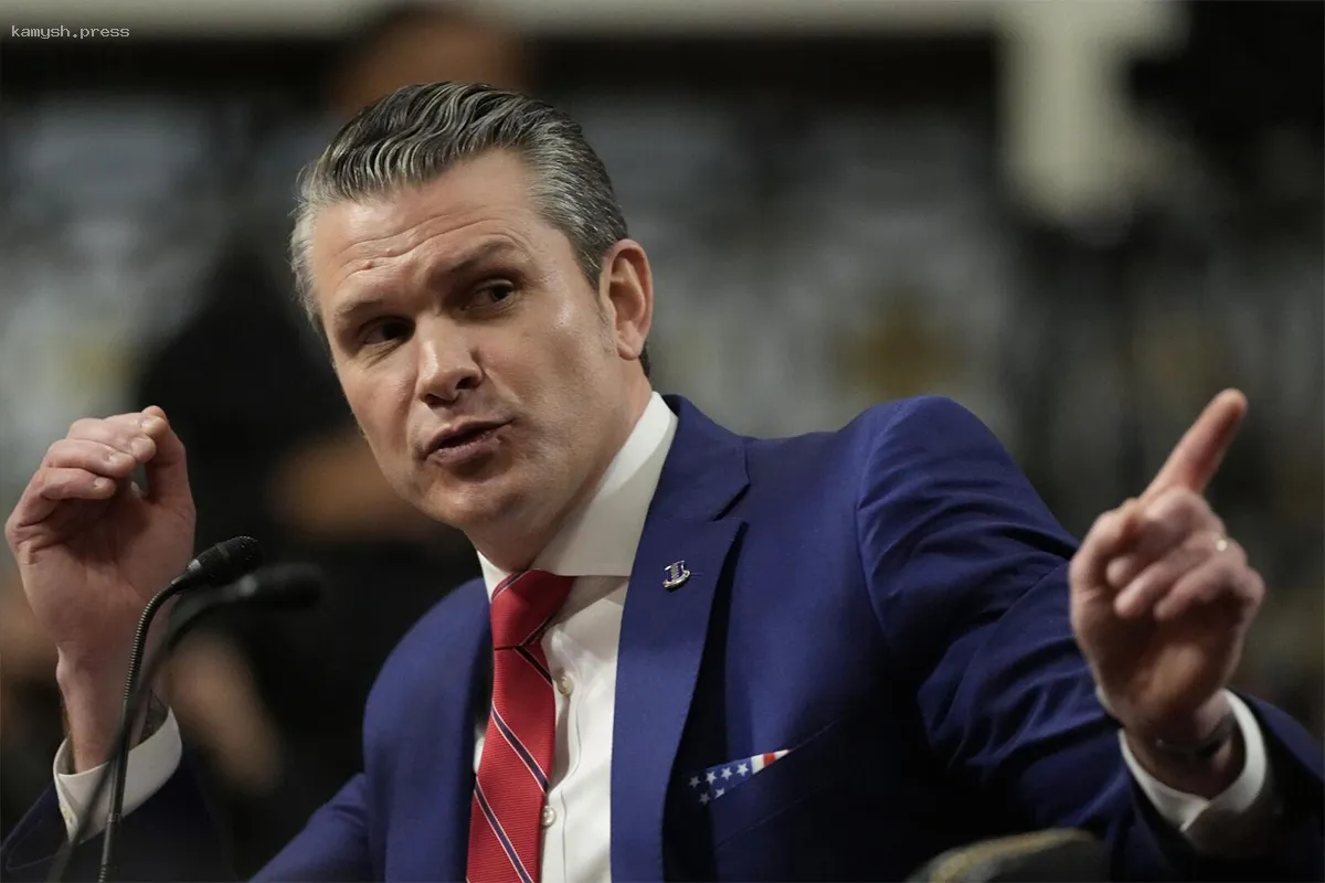 Бывший сотрудник Пентагона обозначил причину, по которой Хегсет может покинуть свой пост