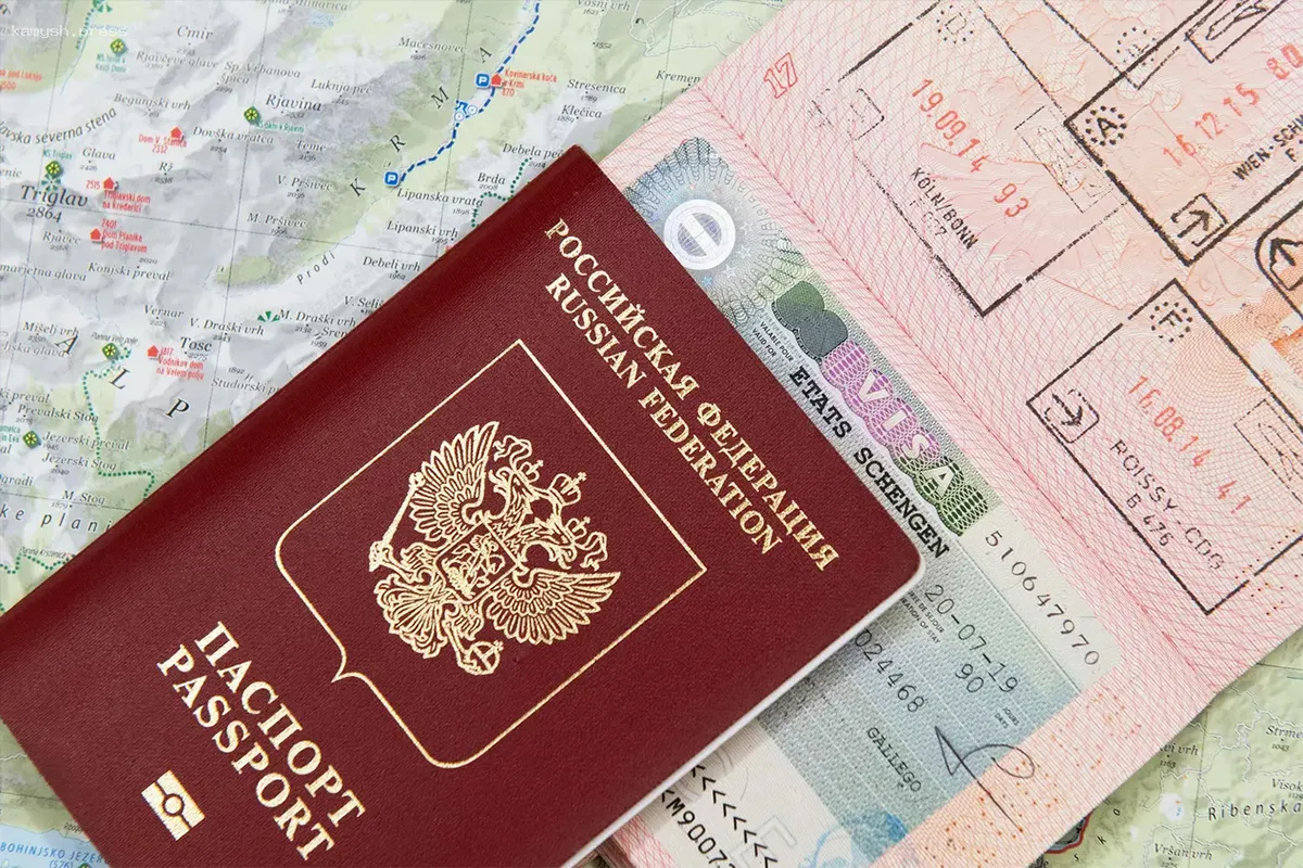 АТОР разъяснил россиянам ситуацию с шенгенскими визами