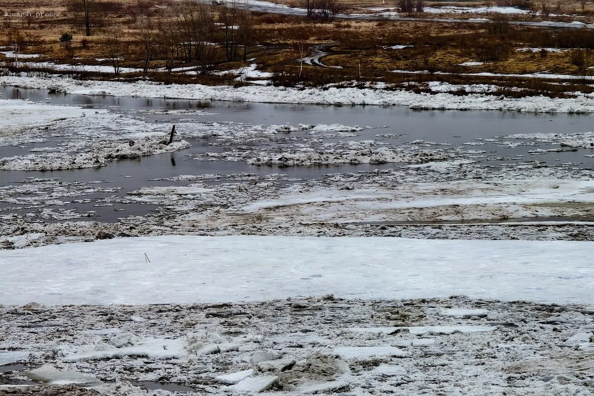 Ожидается дальнейший рост уровня воды в реке Томь из-за ледяных заторов