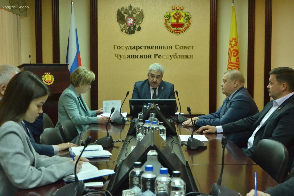 Спикер Госсовета Леонид Черкесов: Депутаты пожертвуют часть своей зарплаты на помощь курянам