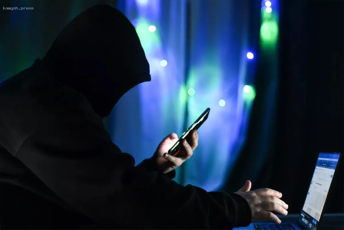 Специалист объяснила, как мошенники выдают себя за работников финансовой разведки