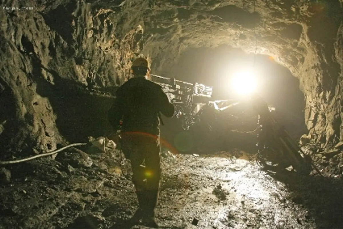 В результате обрушения в шахте Североуральска погиб работник