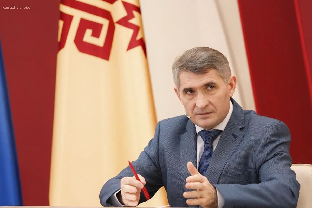 Глава Чувашской Республики Олег Николаев поздравил граждан с Первомаем: Пусть труд каждого будет оценен по достоинству.