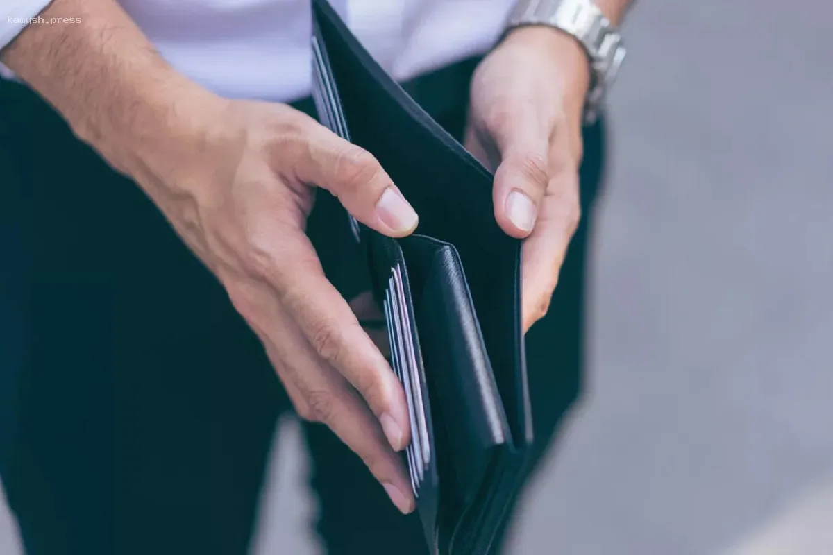 Волгоградская область заняла первое место в ЮФО по увеличению зарплат