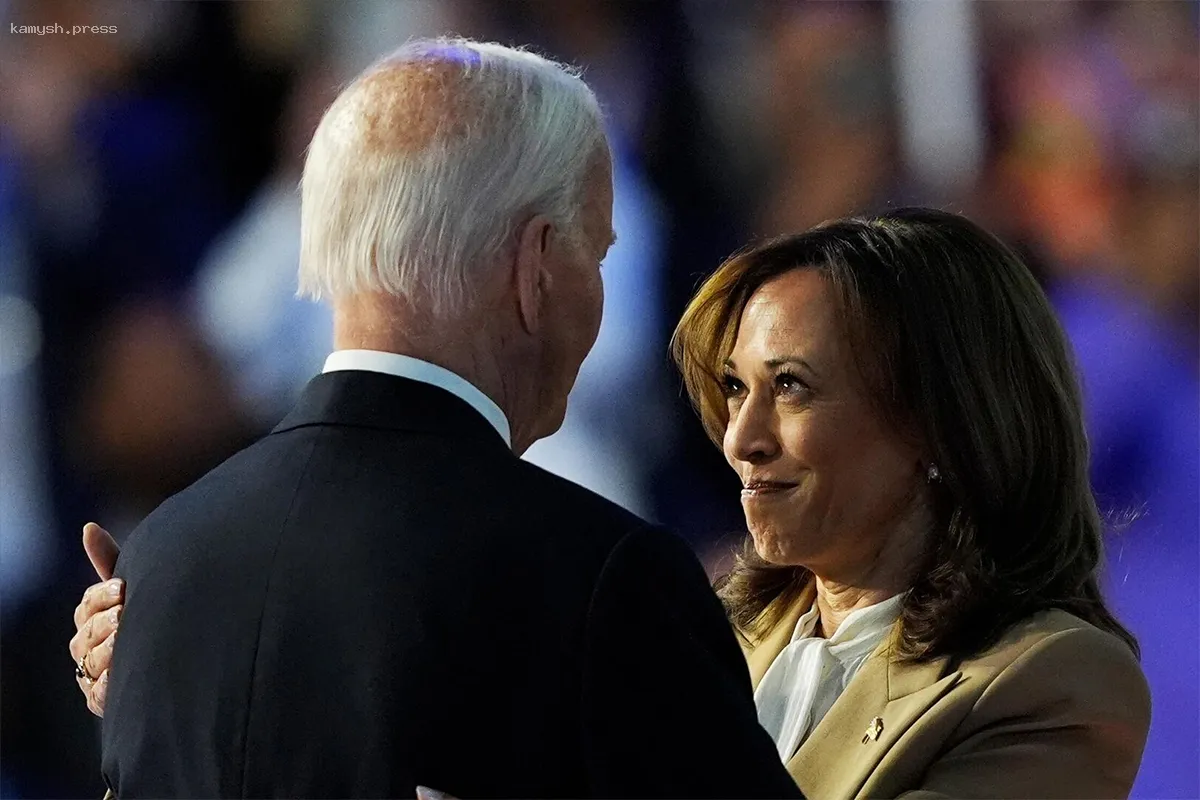 Харрис выразила пожелания быстрейшего восстановления Байдена после диагноза рак