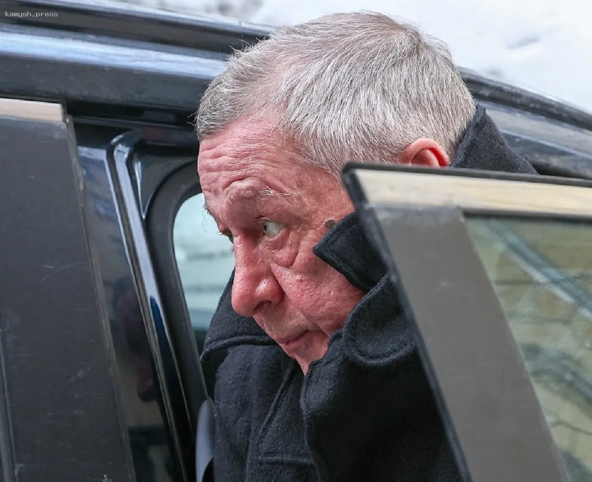 Знаменитый актер раскрыл правду о тайном выводе Ефремова из колонии