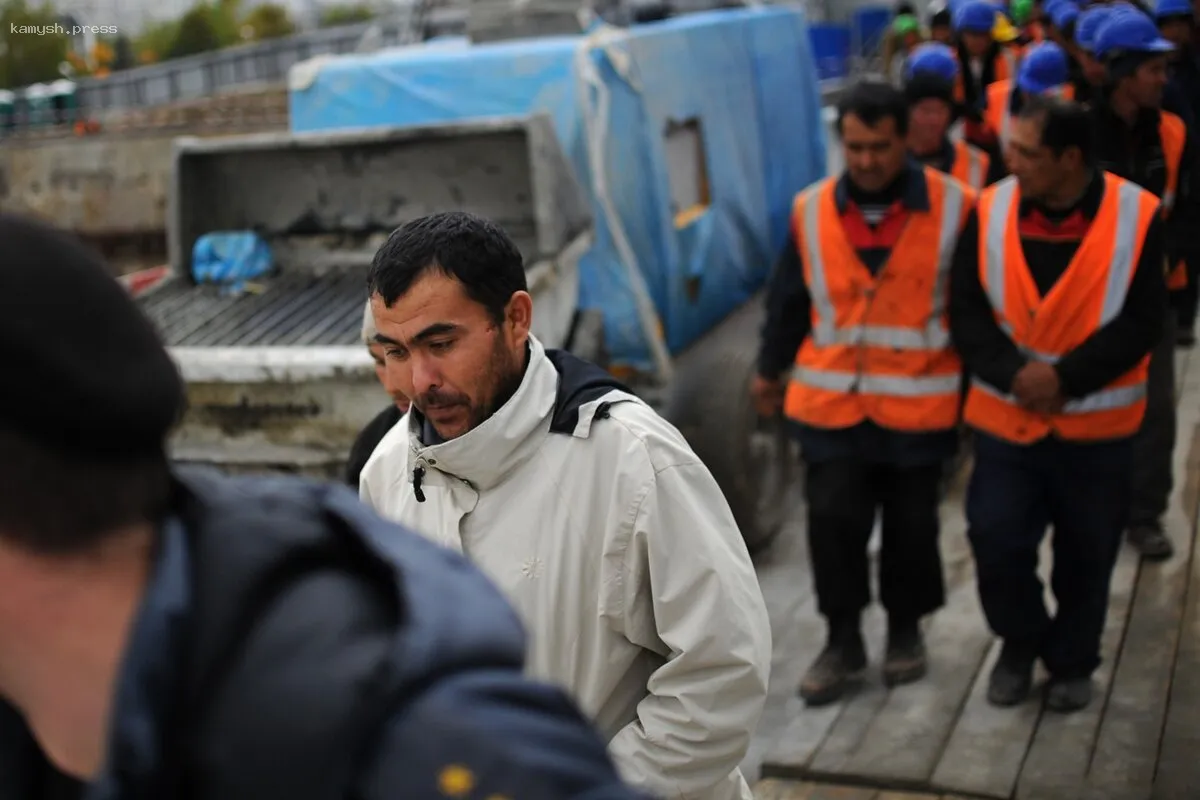 В Кемерове начнут судебный процесс против женщины за фиктивную регистрацию мигрантов
