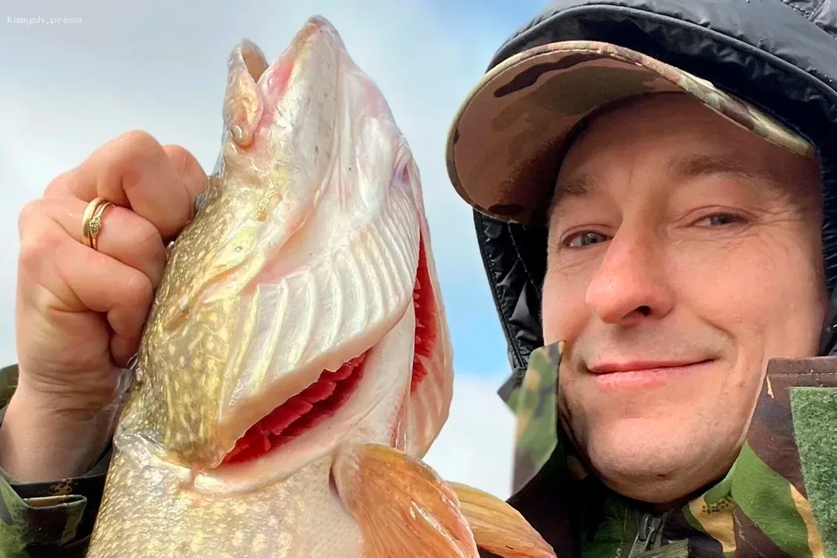 Специалист прокомментировал ситуацию с поимкой щуки Сергеем Безруковым