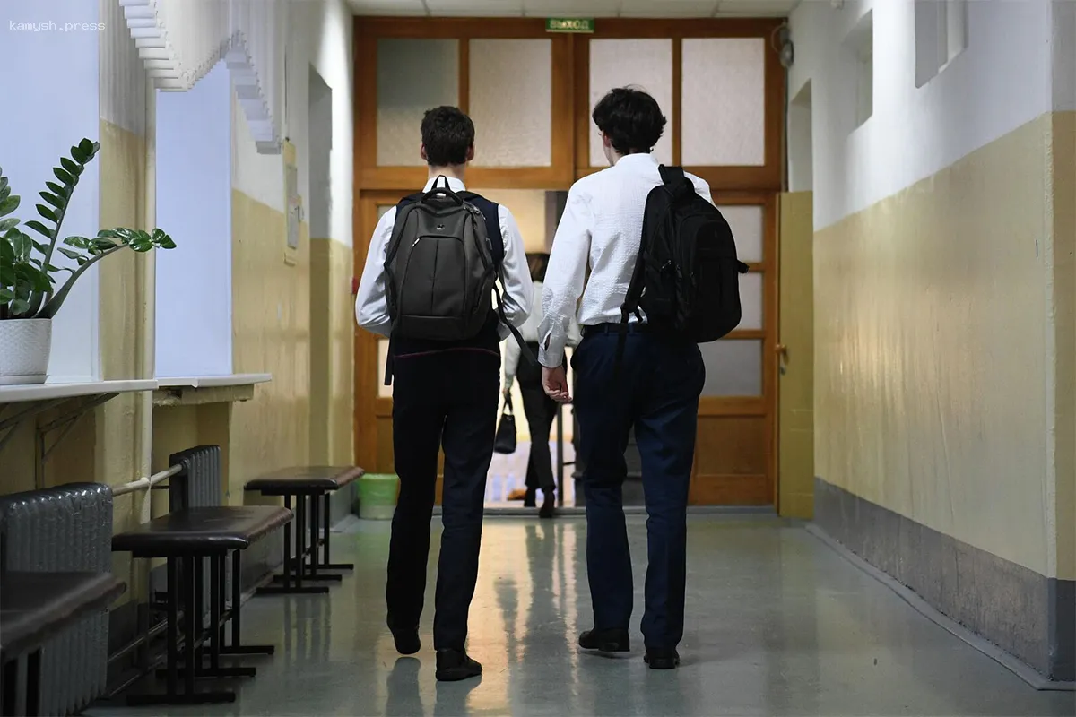 В Ташкенте педагог уволилась после проведения несогласованного мероприятия ко Дню Победы