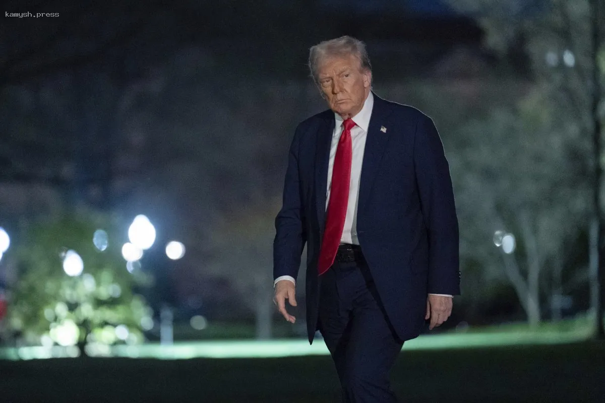 Дональд Трамп высказывает желание вновь баллотироваться на пост президента против Барака Обамы