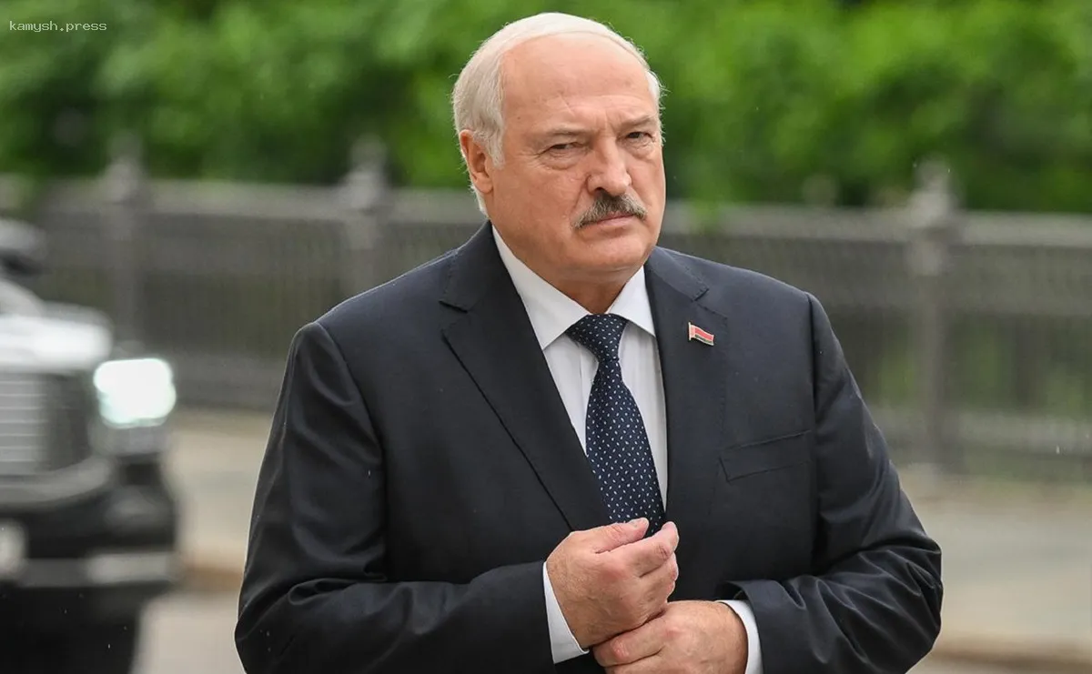 Лукашенко поделился советом с Польшей и Литвой