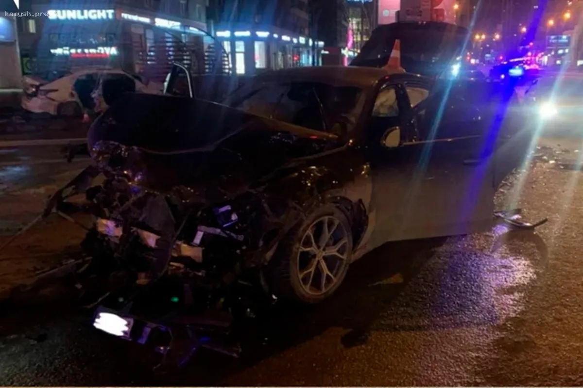 Минздрав сообщил о состоянии пострадавших в аварии с BMW в Новосибирске