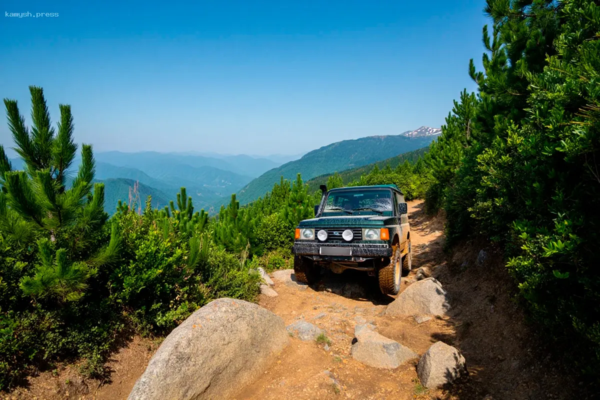 Экскурсия к озеру Рица обернулась неприятной ситуацией для туристов