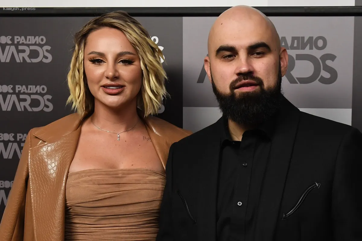 SHOT: Певец Artik, покинувший Россию, владеет активами на сумму 150 млн рублей