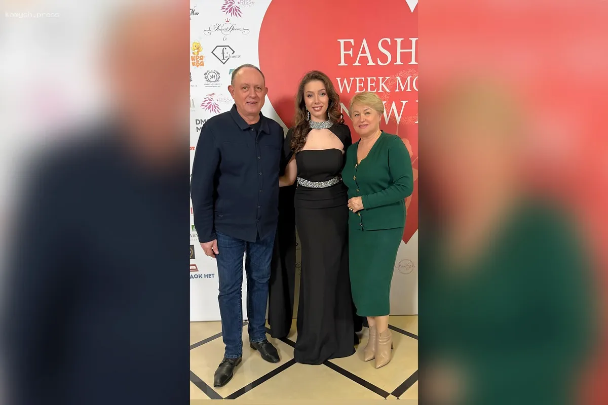 18-летняя дочь покойной певицы Юлии Началовой вышла в свет