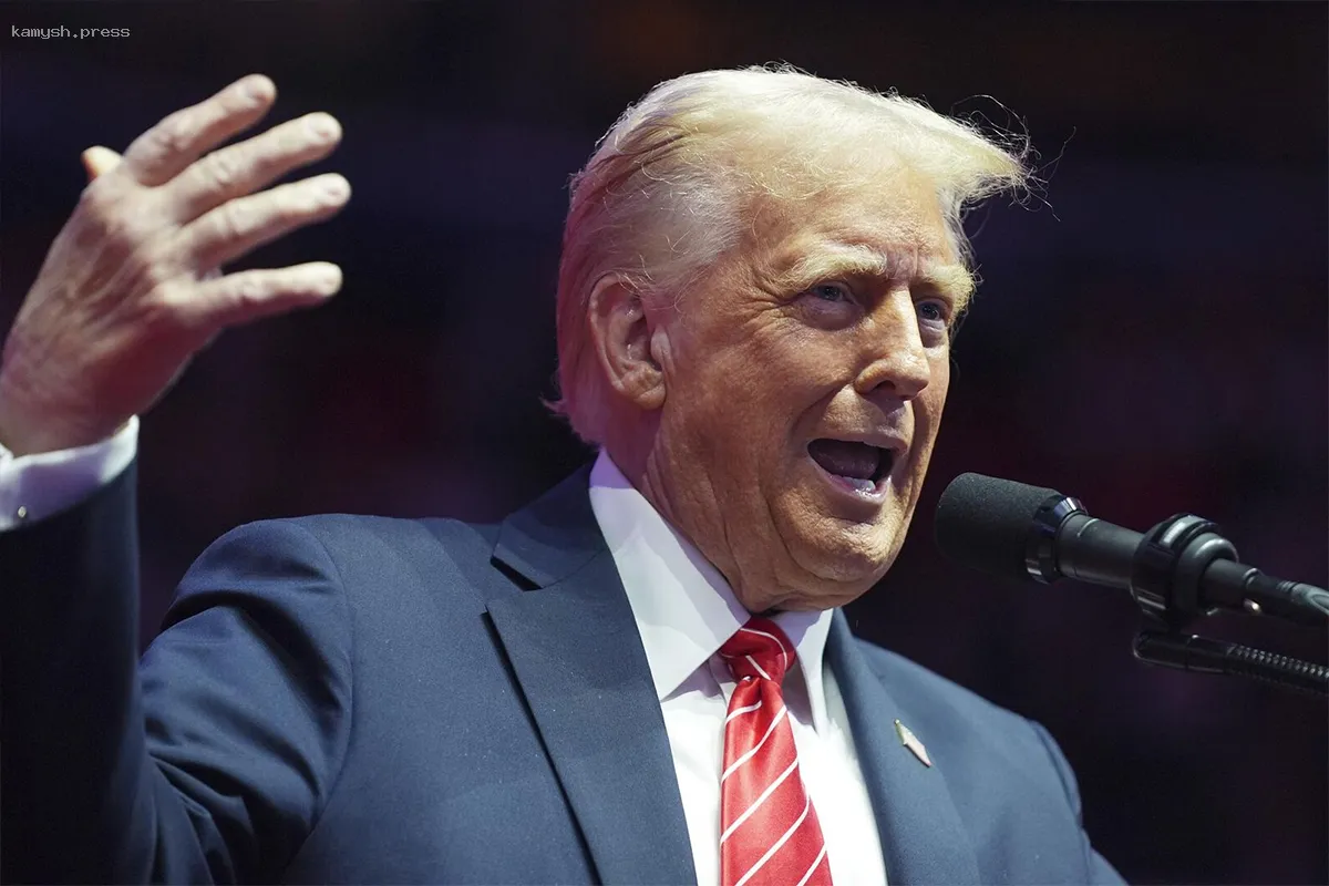 Трамп объявил чрезвычайное положение в США