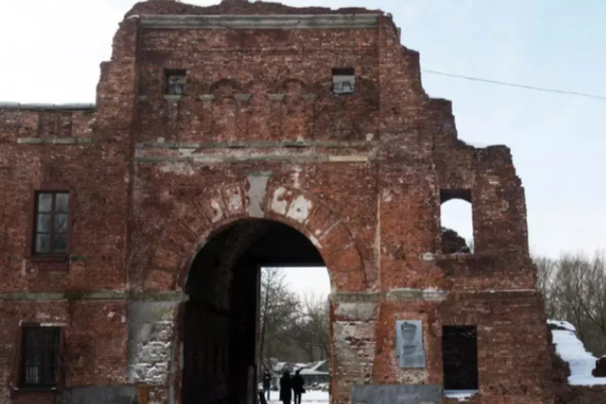 Георадарные исследования Брестской крепости: поиск артефактов и подземных структур