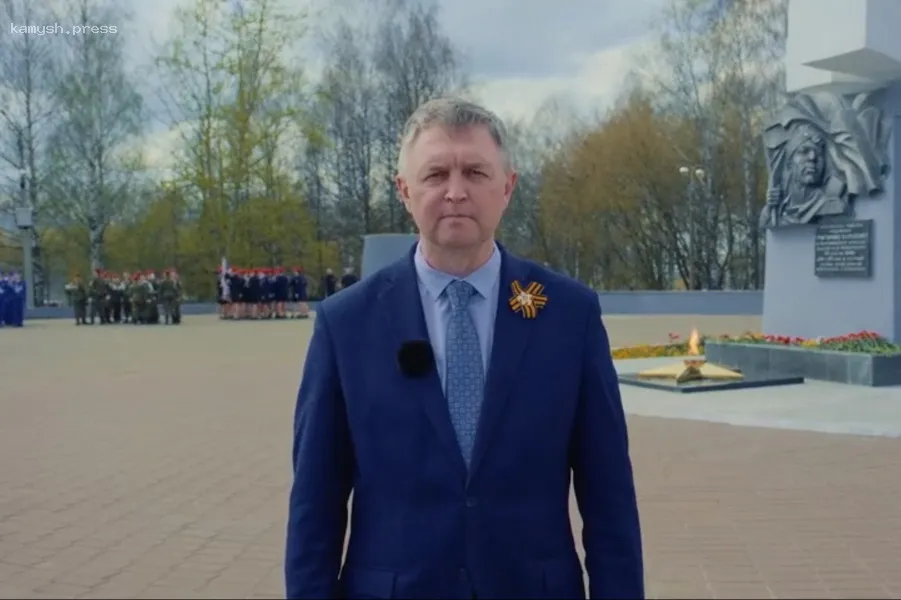 Председатель Заксобрания Кировской области Роман Береснев поздравил граждан с Днем Победы: Победа сформировала нашу идентичность