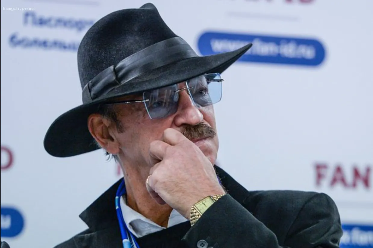 Боярский упал на спину во время спектакля, ему предстоит операция