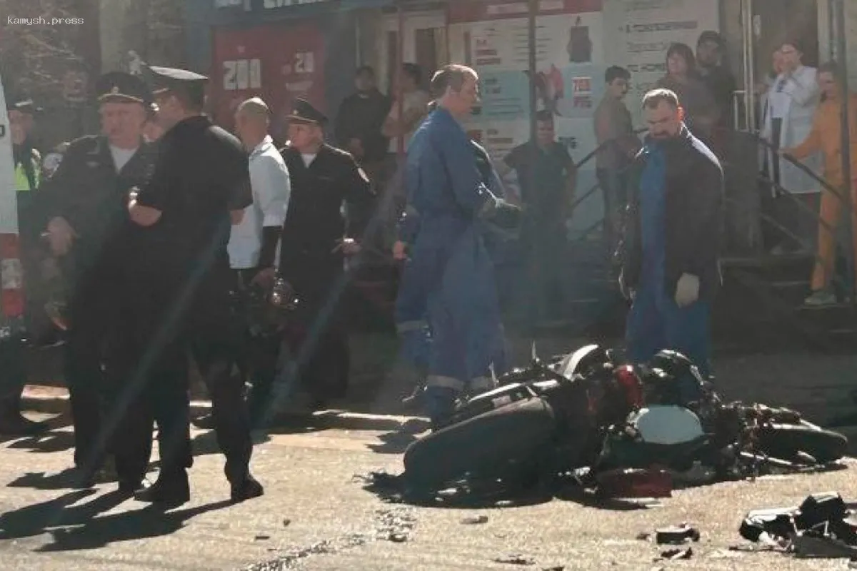 В Самаре в ДТП с мотоциклом погибли два человека, водитель легковушки в больнице