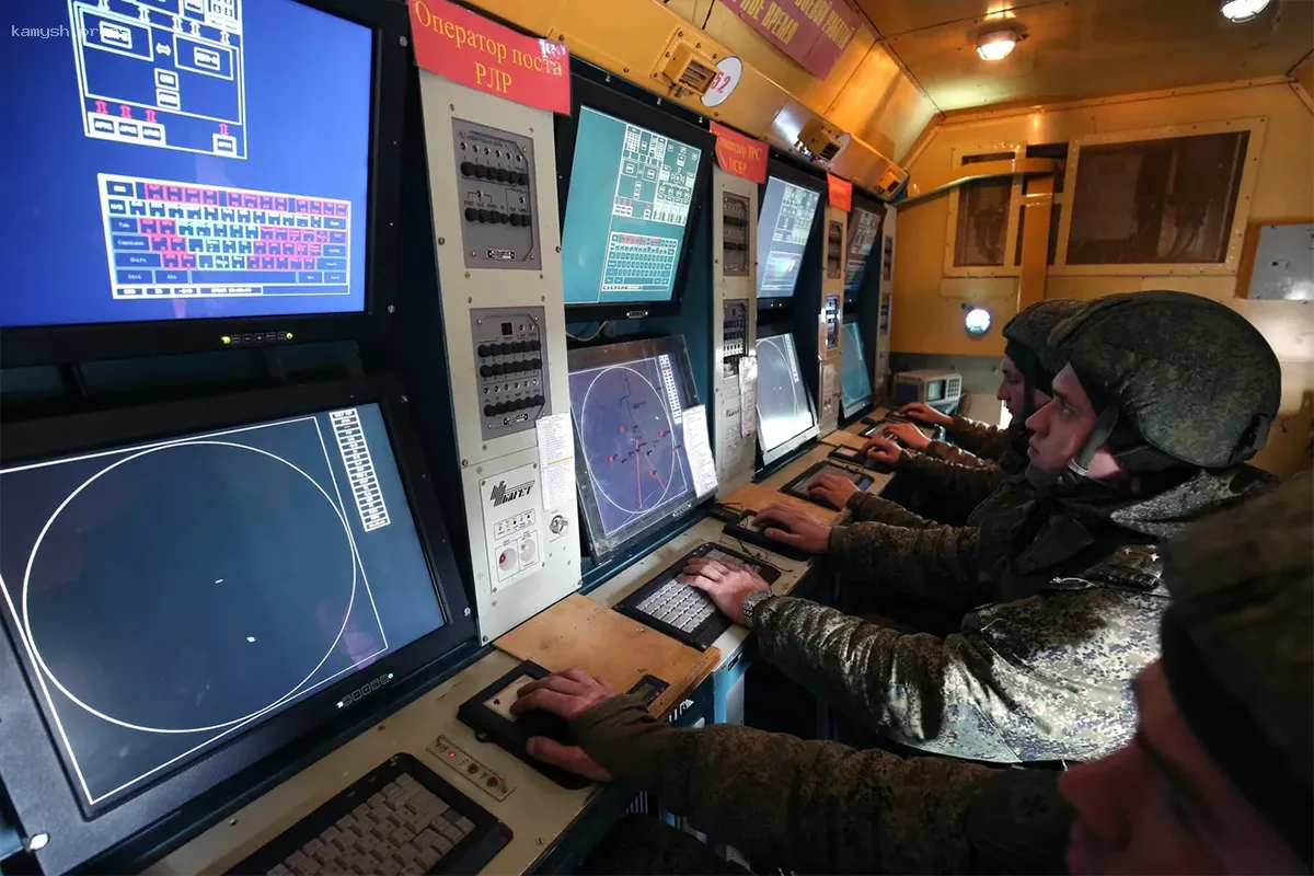 ПВО предотвратили нападение дронов на столицу