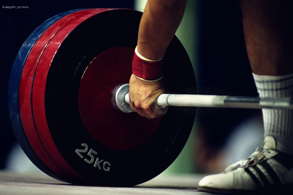 В Пензе прошли соревнования по тяжелой атлетике для молодежи и взрослых