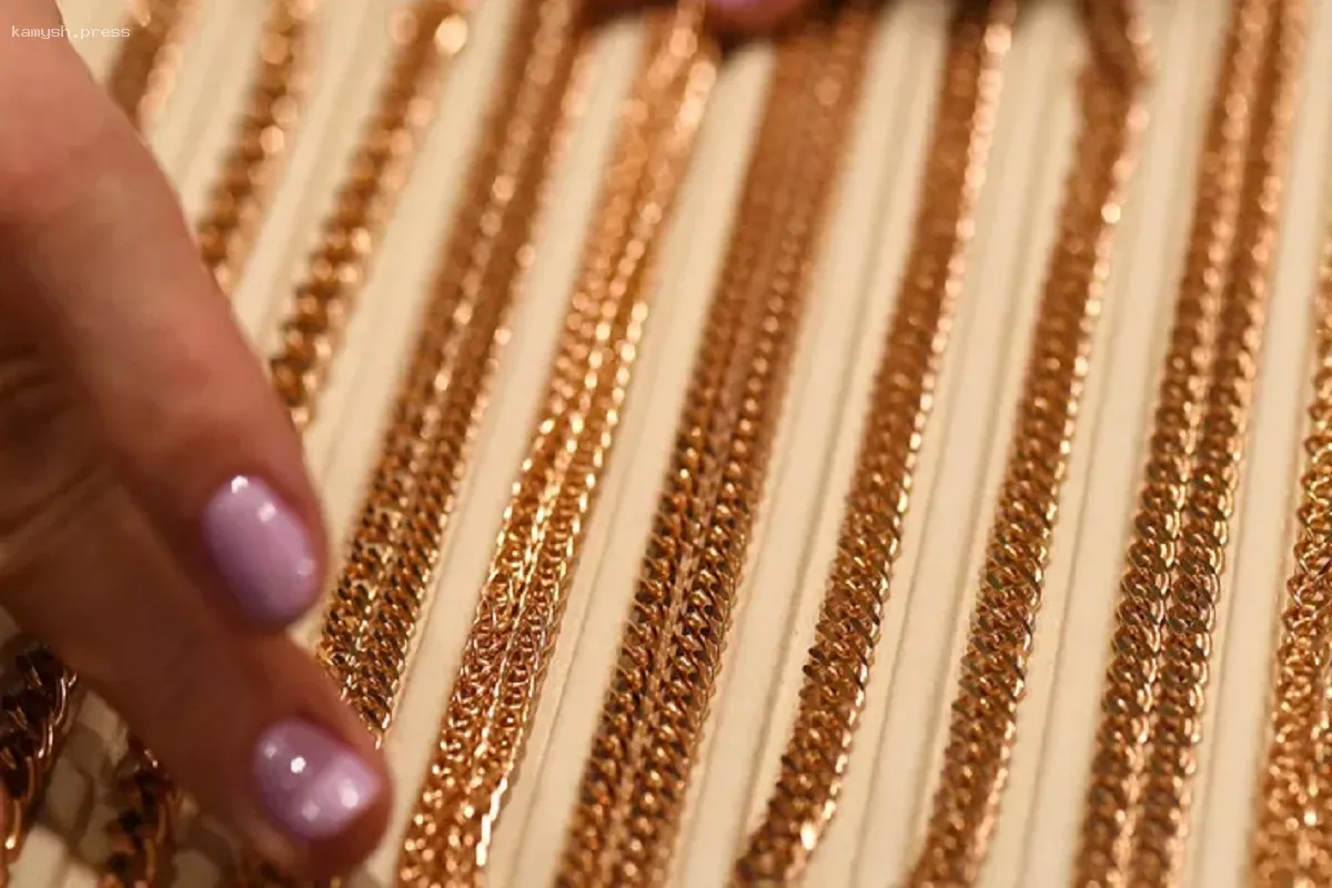 Ювелирный магазин отметил, что волгоградцы предпочитают массивные золотые цепи