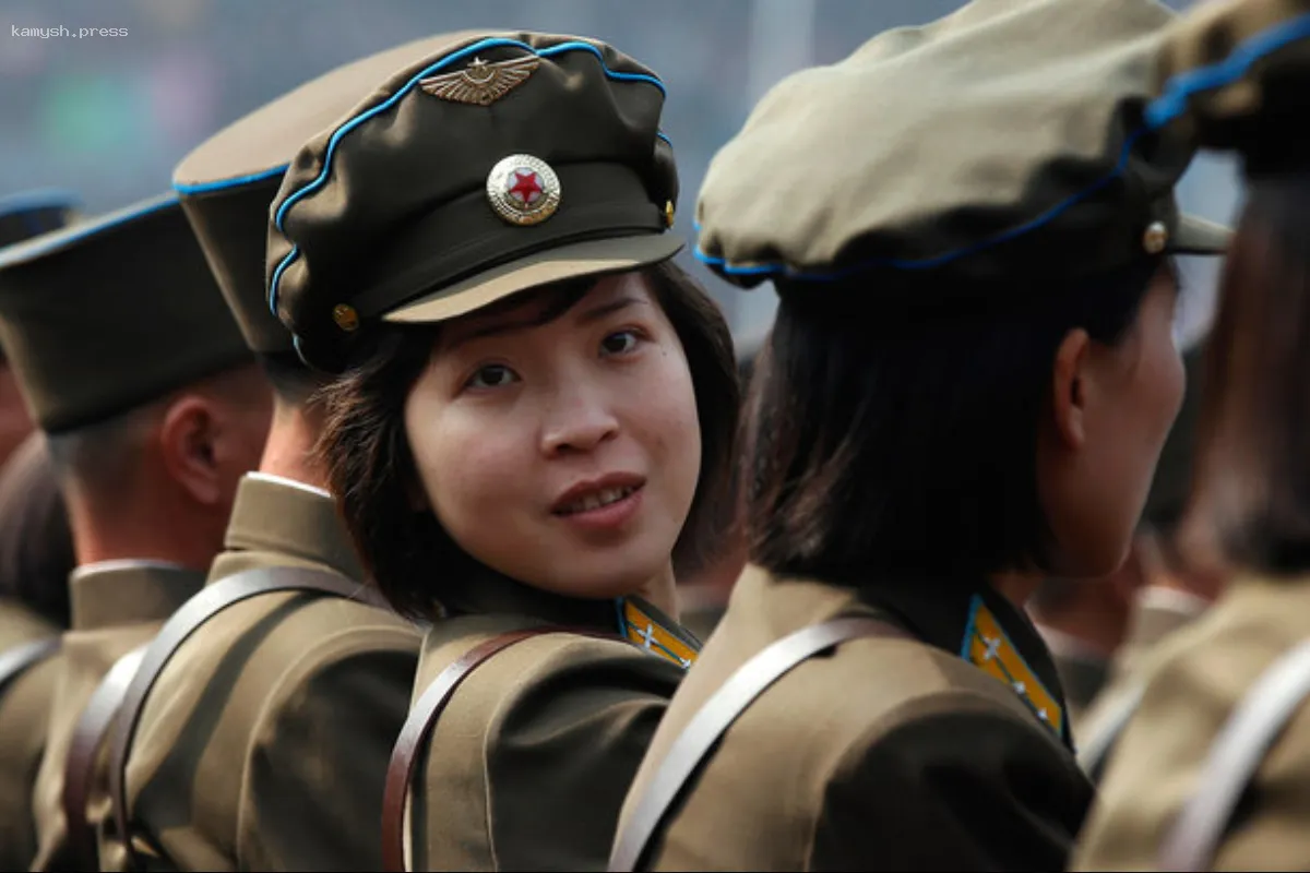 Будь «мужиком»! Как служат женщины в «непобедимой» армии Ким Чен Ына. Правда и жуткие слухи