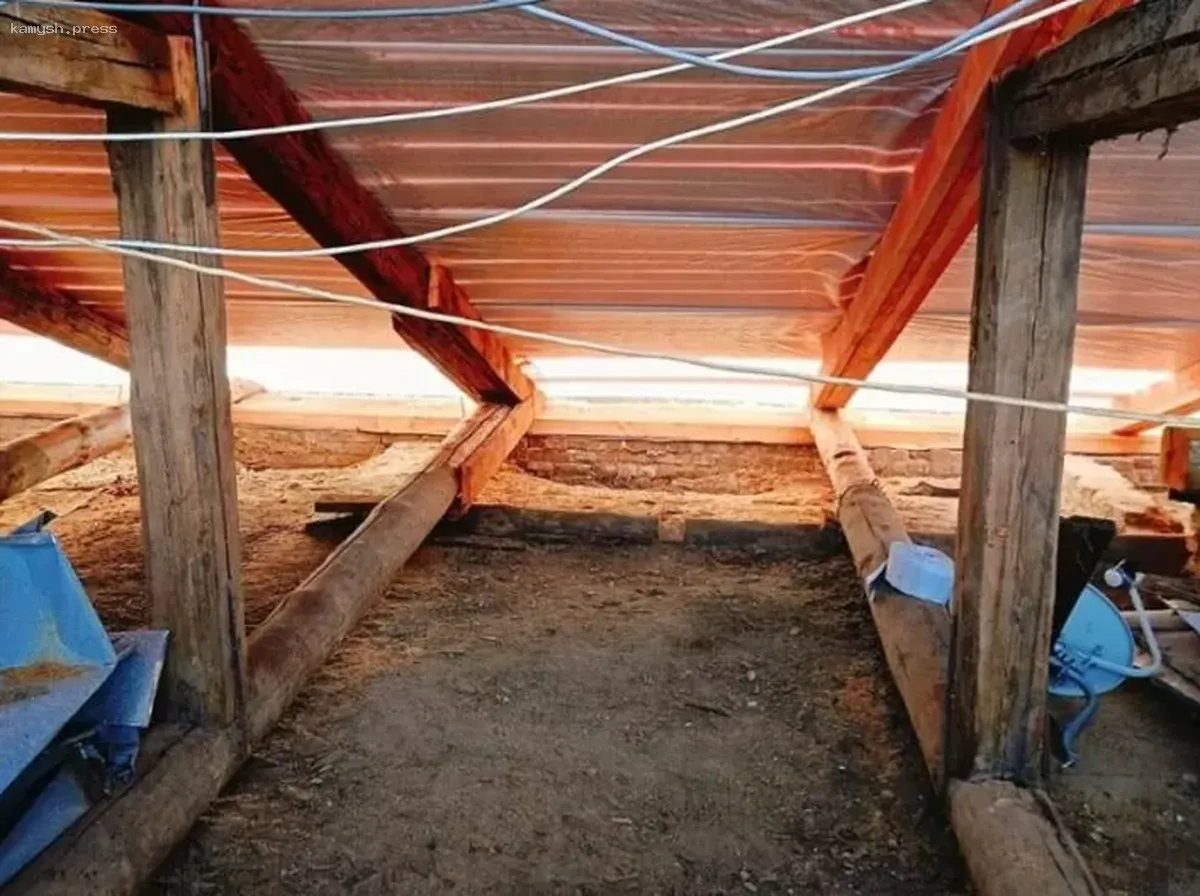 В Красноармейске Пушкинского округа начнется установка крыши из красного металла на историческом здании