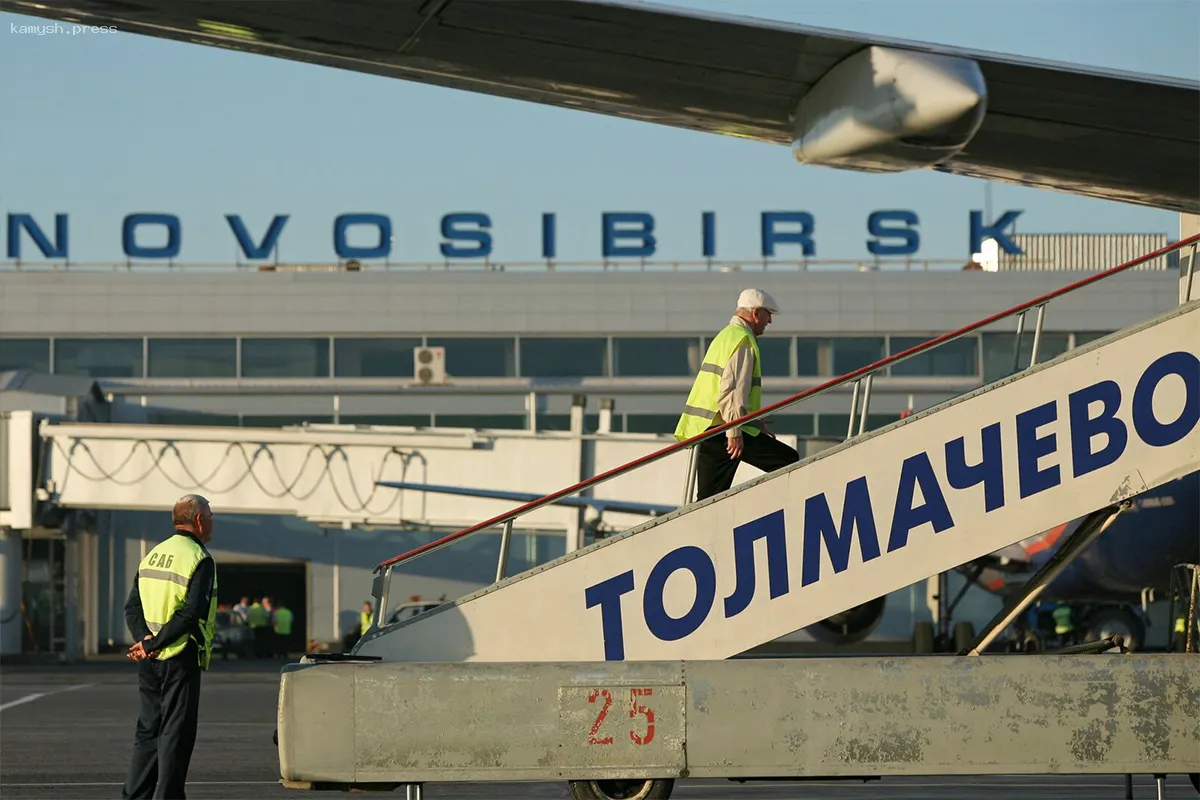 В Толмачево начнется строительство третьей взлетно-посадочной полосы